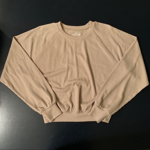 Hollister Oversized Boyfriend Tshirt - Picture 2 of 4